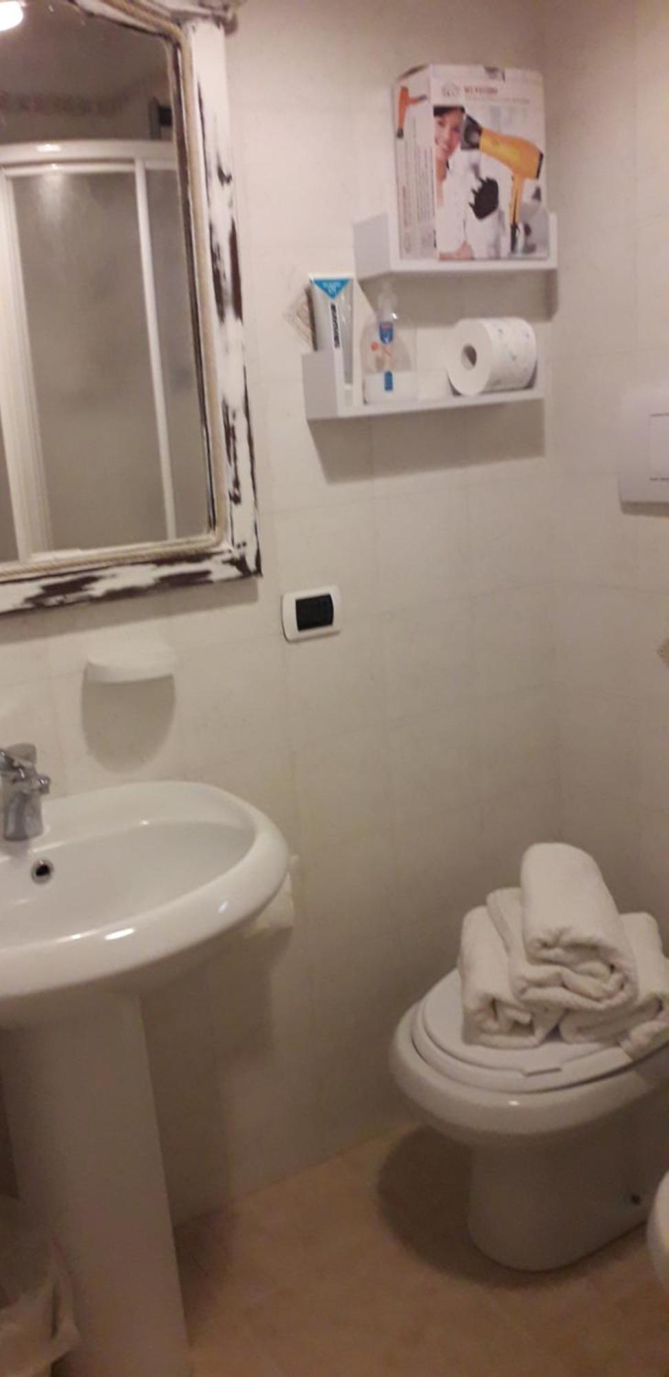 Nenet Bed & Breakfast Guglionesi Luaran gambar
